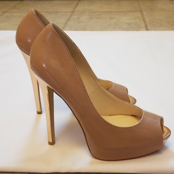 JustFab Shoes - NWT JustFab Stiletto's Nude & Rose Gold Open Toe